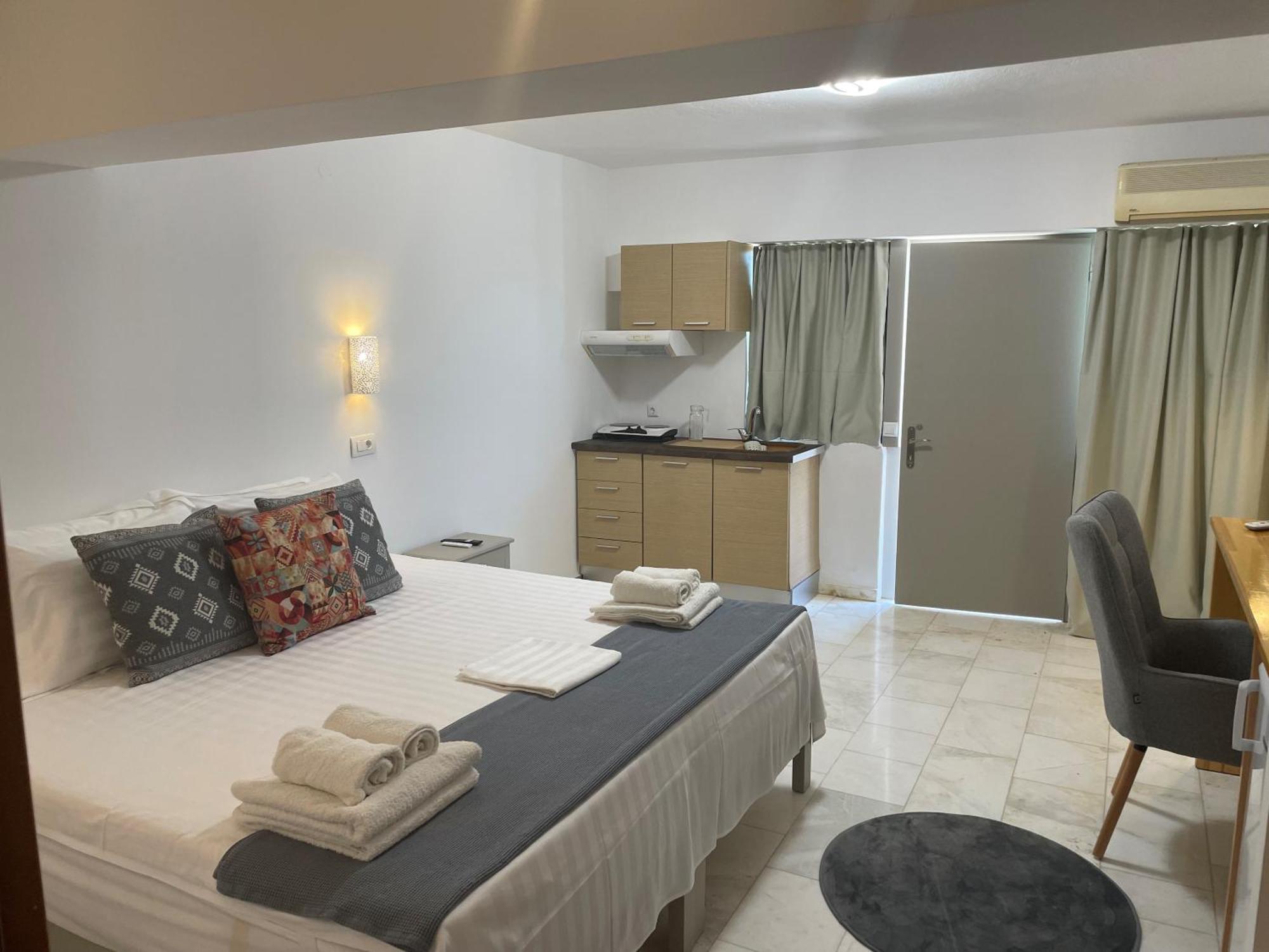 Hotel Kourkoumelata Argostoli  Bagian luar foto